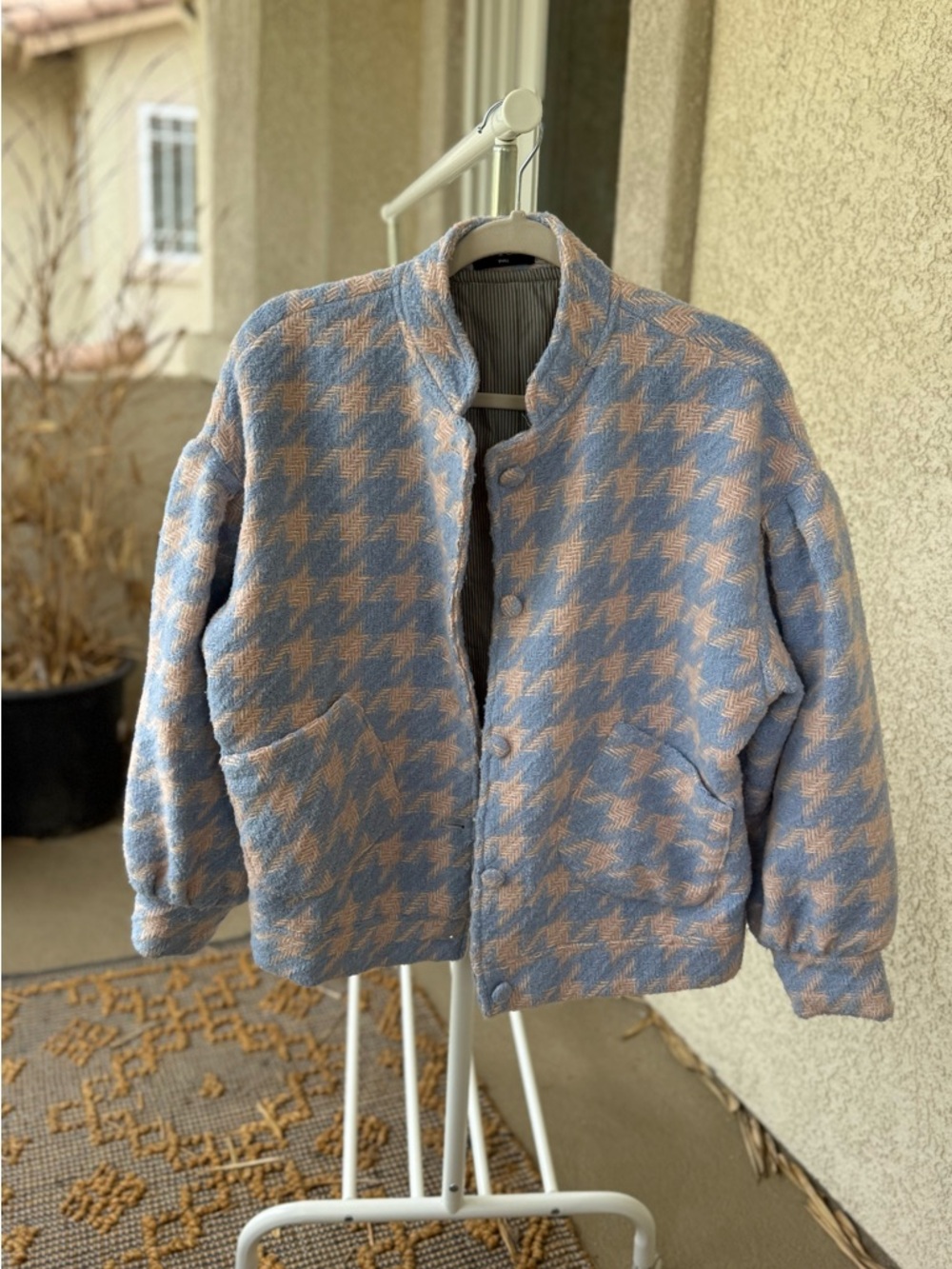 Vici Blue & Cream Houndstooth Quilted Bomber Jacket